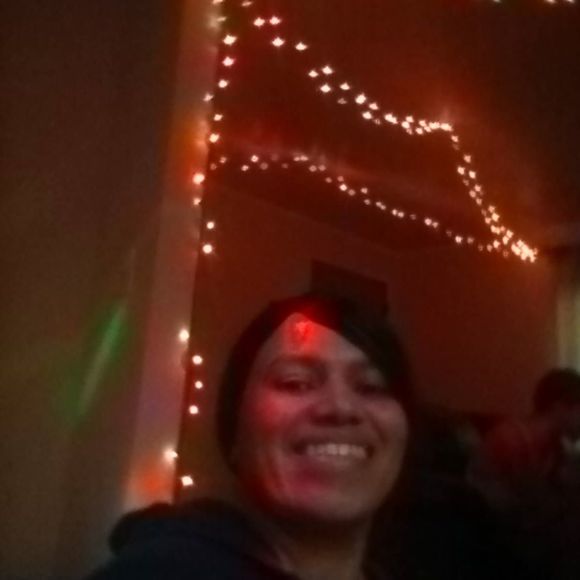 Meet your Posher, Yolanda - Picture 1 of 1